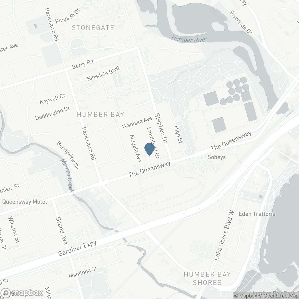 16 SMITHFIELD DRIVE, Toronto, Ontario M8Y 3M2